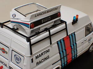 レア！1/43 マルティーニ・レーシング・チーム　ランチア・ラリー　イべコ・デイリー　Iveco Daily Team Martini Racing Lancia 037