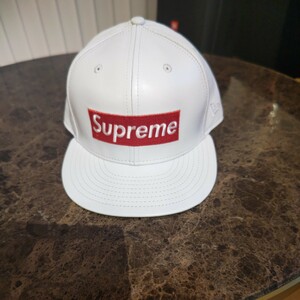 シュプリーム ニュー エラ キャップ 中古 Supreme ボックスロゴ 75/8