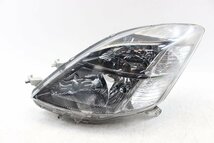 レンズ再生品　アイシス　ANM10W　前期　プラチナ　ヘッドライト　左　左側　スタンレ　44-61　刻印Y　キセノン　HID　レべ付　307535_画像1