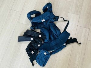 美品 ergobaby エルゴ ベビー OMNI オムニ 360 COOLAIR クールエア― midnightblue ミッドナイト ブルー 専用 パーツ ポーチ付き 新生児