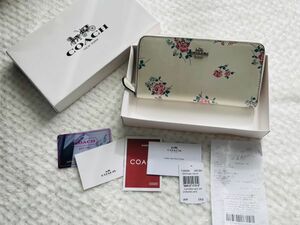 美品 COACH ラウンドジップ 長財布 F26294 白花柄 クロスステッチ フローラルプリント パテントレザー タグ付き レシート コーチ 海外