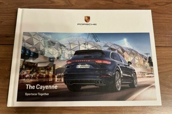 ポルシェカタログ《PORSCHE》The Cayenne Sportscar