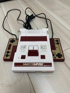 初代ファミコン本体　ＡＶ化改造で買ってすぐ遊べます！　ＵＳＢ電源　ＡＶ化　縞ノイズ対策！　表面塗装で真っ白！