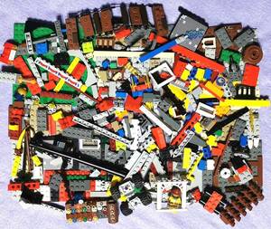 LEGO ☆★ レゴ ★☆　部品・パーツ大量　★ 縄はしご 階段 ミニフィグ タイヤ・車輪 宝物置き場など ★☆　他の落札物と同梱可