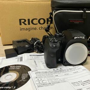 RICOH PENTAX K-70★ペンタックス デジタル一眼レフカメラ★ボディ本体+充電器★付属品多数★ショット数7800回★