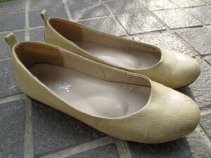 ローヒールパンプス 23,0 ベージュ ホワイト系 レディース 丸いヘッド ペタンコ靴 Porsofit ディノス 女性 23,0cm 23 軽量