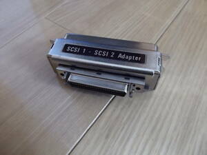 SCSI変換アダプター　フルピッチ50ピン（オス）-アンフェノールハーフピッチ50ピン（メス)　PC98などで採用　/出品管理No.AD002