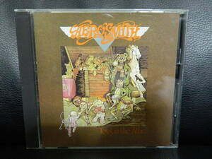 (2)　 AEROSMITH　　/　　TOYS IN THE ATTIC 　　　　日本盤　　　ジャケ、日本語解説 経年汚れあり