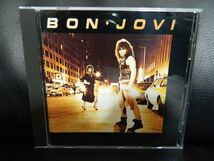 (1)　 BON JOVI　 　　日本盤　　　ジャケ爪痕あり、日本語解説 経年の汚れあり　_画像1