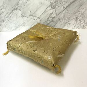 送料無料 未使用品 りん布団 四角型 約26cm 7号/四角型 おりん・木魚用 座布団/おりん座布団・木魚座布団・角形 リン布団 /金彩四角型布団