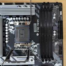 ★ジャンク★動作未確認 ★PCパーツ 修理材料/ASRock B760 TW D4/ATXマザーボード/(LGA1700)INTEL第12,13世代CPU対応_画像4