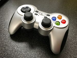 ロジクール　F710 Whireless Gamepad