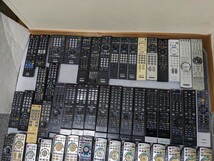 SONY/TOSHIBA/SHARP/Panasonic/他 TVリモコンまとめて 約10.5kg（83個）_画像3
