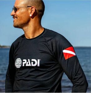 PADI Limited Edition ラッシュガード Lサイズ Dive Flag Black ユニセックス ダイブフラッグ