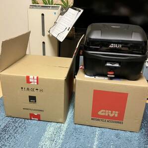 東京発！新品未使用未開封！即発送可！デイトナ GIVI ジビ 16965 ハードケース B32NB グロッシーブラック 送料込み！の画像7