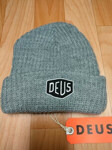 デウス エクス マキナ シールド ビーニー キャップ 男性用兼女性用 DEUS EX MACHINA SHIELD BEANIE CAP　フリーサイズ　新品未使用