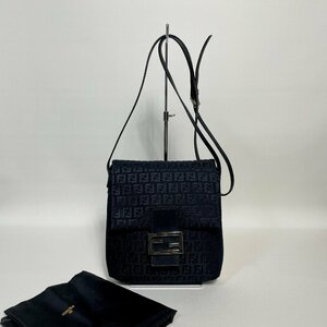 2311-43-5｜美品｜FENDI フェンディ ズッキーノ マンマ ショルダーバッグ ジャガード レザー ブラック 保存袋付き