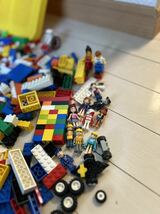 LEGO　レゴ　赤いバケツにバラ寄せ集めのブロック+フィグまとめて　中古_画像5