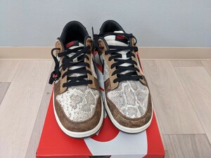 NIKE DUNK LOW PRM　ナイキ　ダンク　ロー