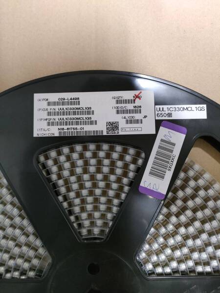 電解コンデンサ ニチコン UUL1C330MCL1GS 650個