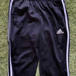 adidas 黒　子供用ジャージ　140