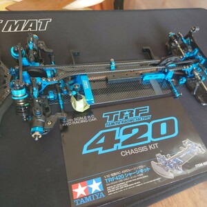 タミヤ TAMIYA TRF420 美品 420Xショックステー、バッテリーホルダー付属