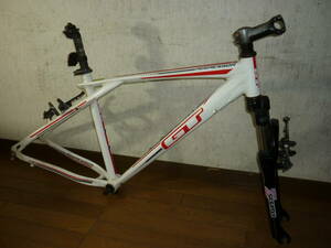 ジーティー アグレッサー GT AGGRESSOR 3.0 M 6061 ALUMINUM アルミ MTB ハンガー新品 クロス 160サイズ 新潟市 GIANT