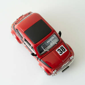 1/18 ROAD Signature ミニカー ロード シグネチャー フィアット アバルト Fiat ABARTH 695SS レーサー レーシング モデルカーの画像5