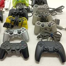 063 A　【ジャンク】 ゲームコントローラーまとめ　PS2/PS3/PS5/ゲームキューブコントローラー等_画像7