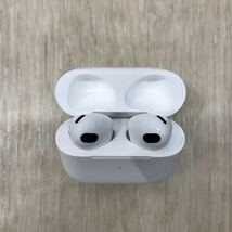 164 D 1円〜 Air Pods / エアポッズ 第3世代 Lightning ライトニング 充電 ケース / ワイヤレス イヤホン Apple アップル 中古_画像2