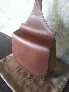 美品! 最高級! SOMES SADDLE ソメスサドル 厚革オールレザー ワンショルダーバッグ 保存袋付き ボディバッグ 上質レザー 本革バッグ