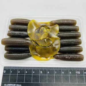 614373 ゲーリーヤマモト 5インチ シングルテール グラブ １３本 GARY YAMAMOTO SINGLETAIL GRUB ウォーターメロン系カラー（色味要確認）