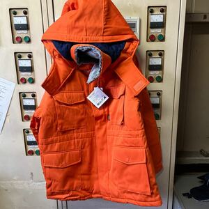 防寒コート　LL オレンジ　冷凍庫作業用　脇はば約60cm マイナス30度対応　防寒着