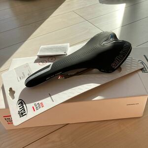 Selle Italia SLR チタニウム　セライタリア