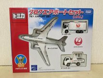 【未開封品】トミカ　787エアポートセット（ＪＡＬ）_画像1