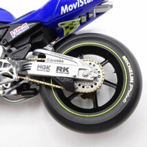 【中古】ミニチャンプス 1/12 ホンダ RC211V #74 Moto GP 2003 加藤大治郎_画像5
