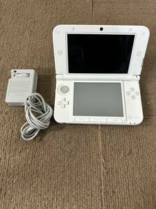 【中古品】ニンテンドー3DSLL 本体 ホワイト あつまれどうぶつの森仕様 任天堂 SPR-001 初期化済み 充電器あり