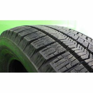 ブリヂストン BLIZZAK VRX2 215/55R17 94Q 日本製 1本のみ◆2018年製9分山スタッドレス◆中古 特筆すべき損傷はなし◆白石区手渡し可の画像3