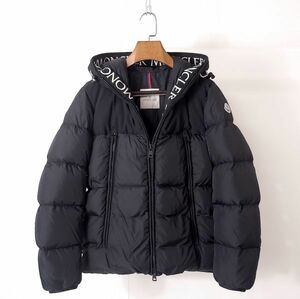 M3-YL025【美品】モンクレール MONCLER MONTCLA 白ロゴワッペン ダウンジャケット ブラック 1 正規品 メンズ