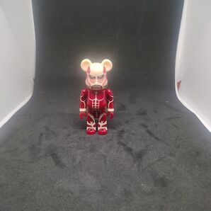 BE@RBRICK 100% シリーズ27 HORROR 超大型巨人