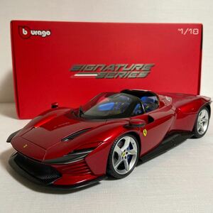 ★ブラーゴ／burago Signature Series：1/18フェラーリ デイトナ SP3 スパイダー 2022 ／オープンルーフ (Red Metallic) ★未展示モデル♪