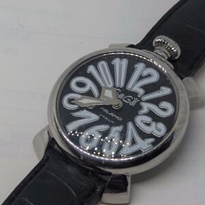 【正規稼働品】ガガミラノ マヌアーレ 40 QZ 5020.4 メンズ 腕時計