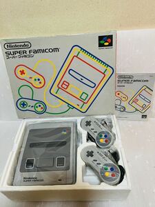 ☆新品同様　極上美品　無傷　経年劣化なし　任天堂 SFC スーパーファミコン　SHVC-001 純正AVケーブル付き　送料無料★