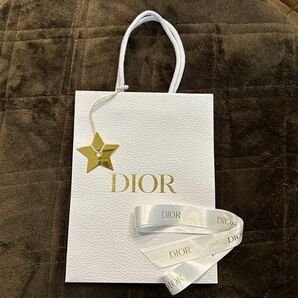 diorディオール.*ショッパー　紙袋　限定スターチャームつき