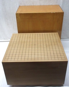 12K047 囲碁盤 46.5×43cm 厚さ25.5cm 高さ28.5cm カバー付き 23.65kg ヘソあり 中古 現状 わかる方へ 売り切り