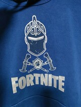 ☆【ユニクロ × FORTNITE】UT☆プルオーバー☆パーカー☆Mサイズ☆メンズ☆USED【221】_画像4