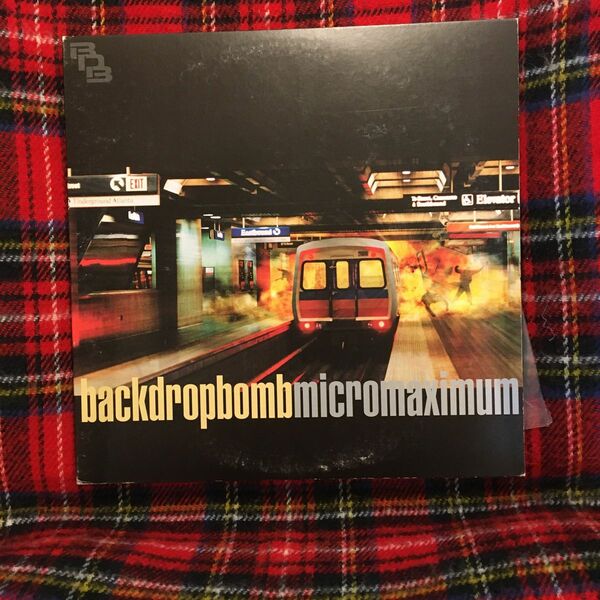 MICROMAXIMUM BACKDROPBOMB 2枚組　レコード　100