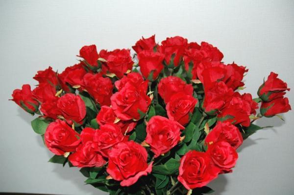 ● 30 Rosen Kunstblumen Kunst Interieur Blumenarrangement Kunstblumen Rot Materialien Rosen Nr.14, Handwerk, Kunsthandwerk, Kunstblume, Gepresste Blumen, Allgemein