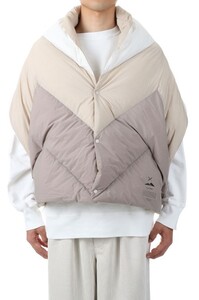 未使用 Y. BY NORDISK (ワイドットバイノルディスク) LIGHT DOWN MALTI HALF BLANKET / ライトダウン ブランケット ポンチョ