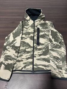 NIKE ナイキ テックフリース TECH fleeceパーカー ジャケット HOODIE サイズM カモフラ 迷彩 フィットネス ランニング ジップアップ 